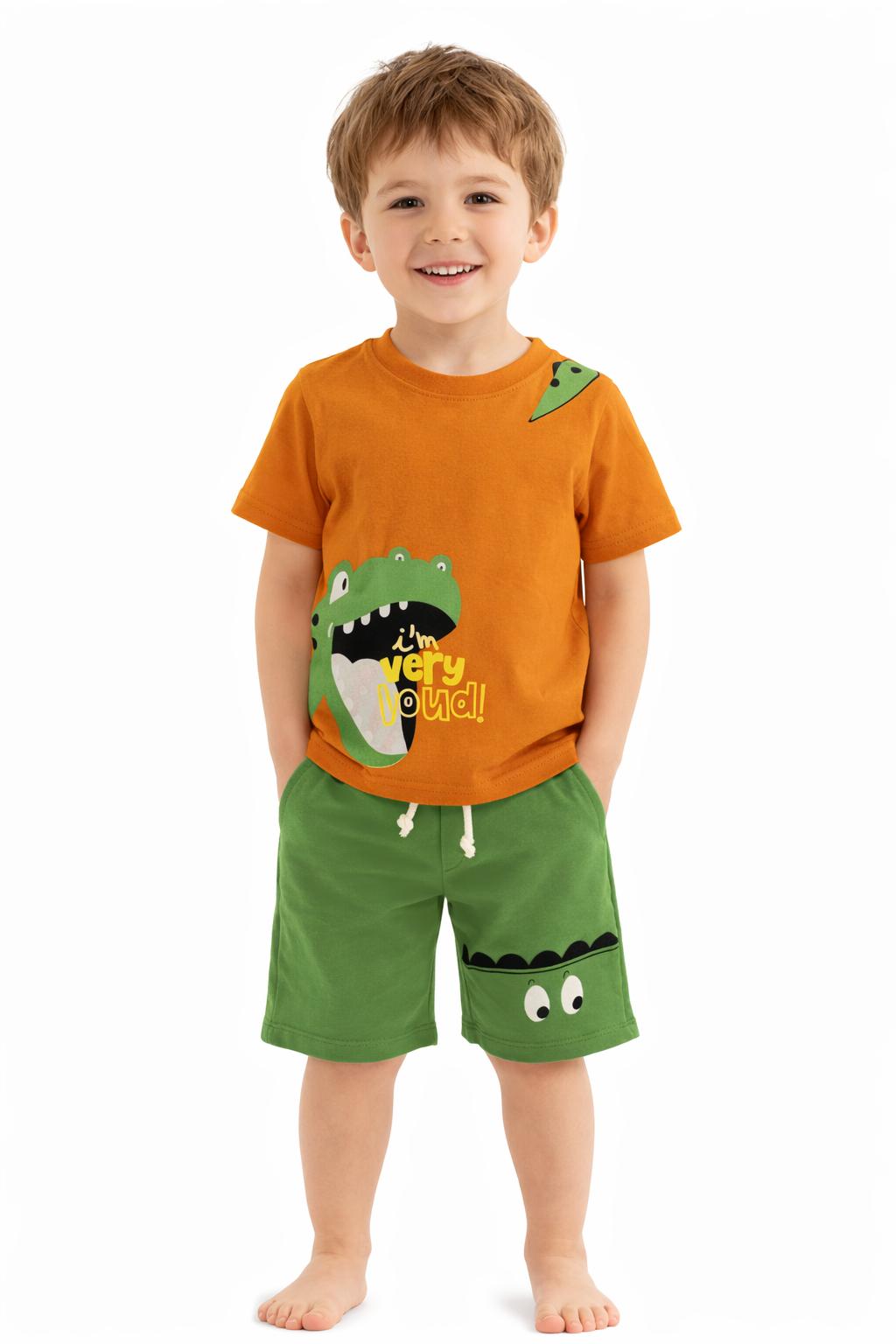 WhatsApp Image 2026-01-27 at 16.40.06 ERKEK ÇOCUK ALT ÜST KISA KOL ŞORT DİNAZOR BASKILI TAKIM - Görsel 1